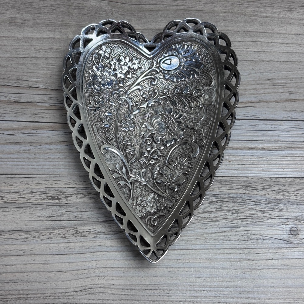Brighton Garden Heart Silver Plated Chic Floral Pattern Trinket Jewelry Tray